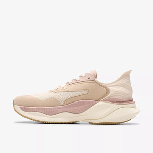 Clarks Pace Women