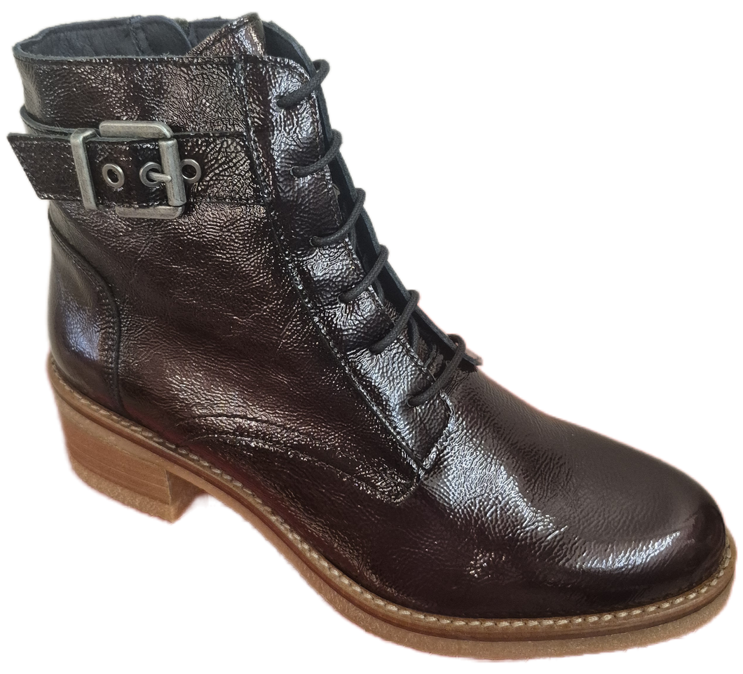 Lucero D8686